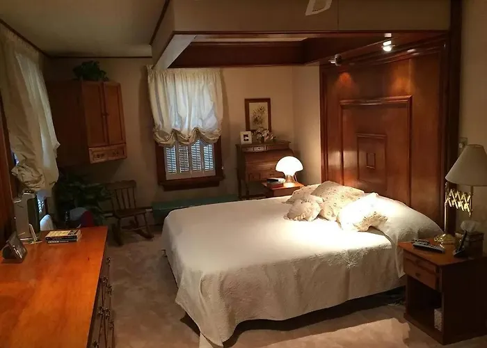 Opuluxe Cottage Peaks Retreat